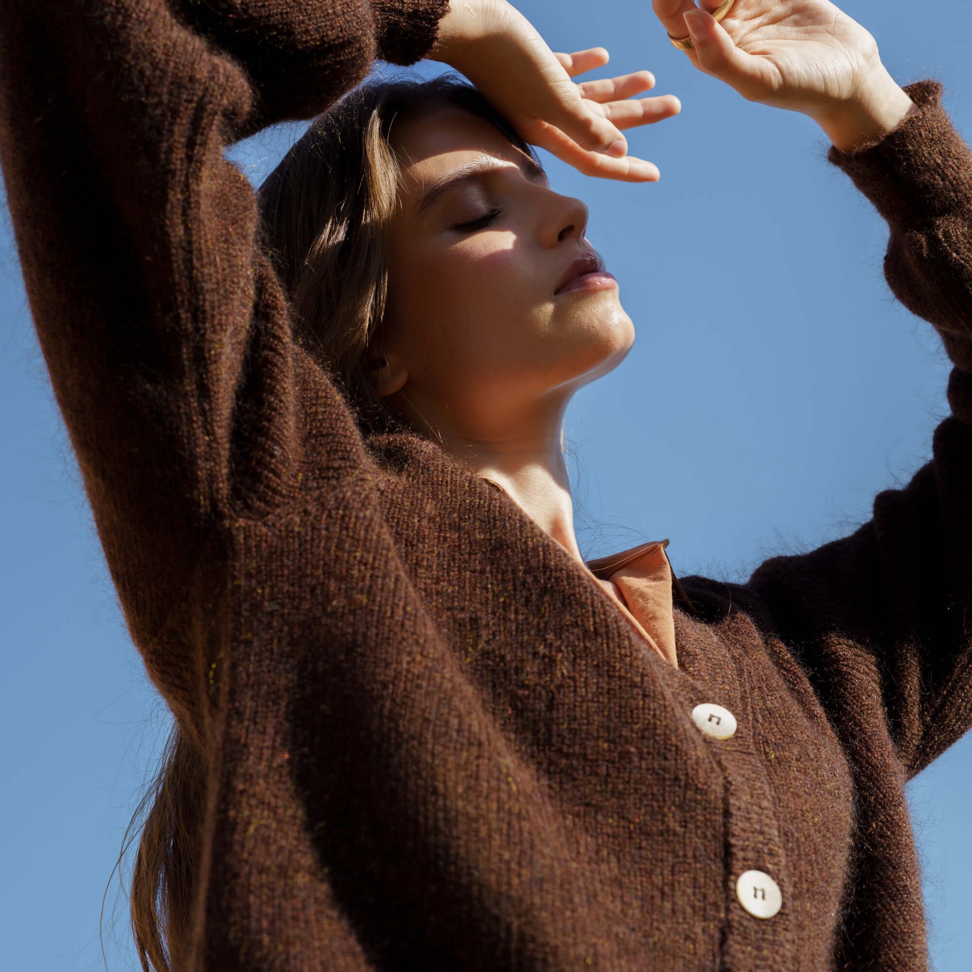 elsie-cardigan-truffle-nakoa_5.jpg