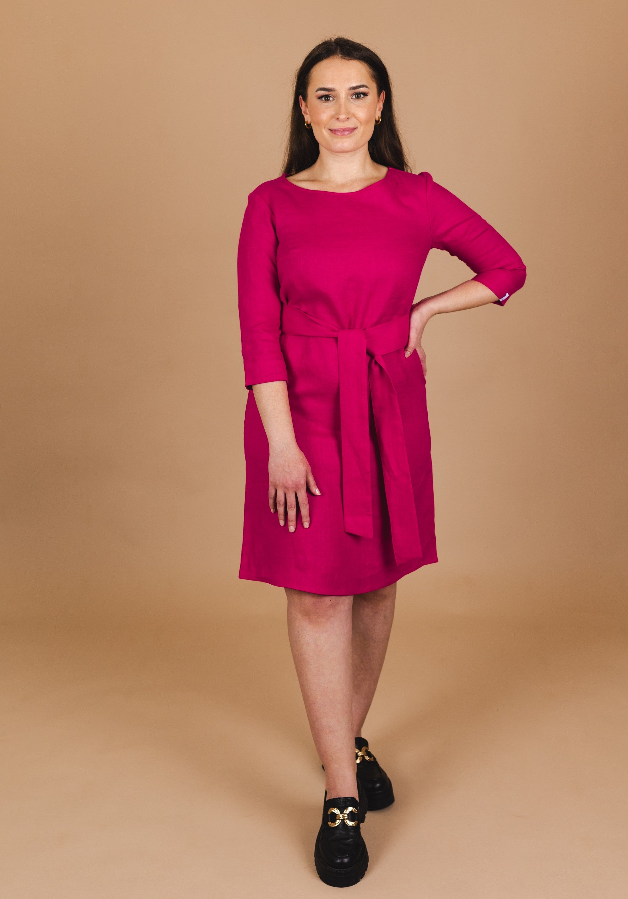 Klassisches Leinenkleid, rosa Pfau