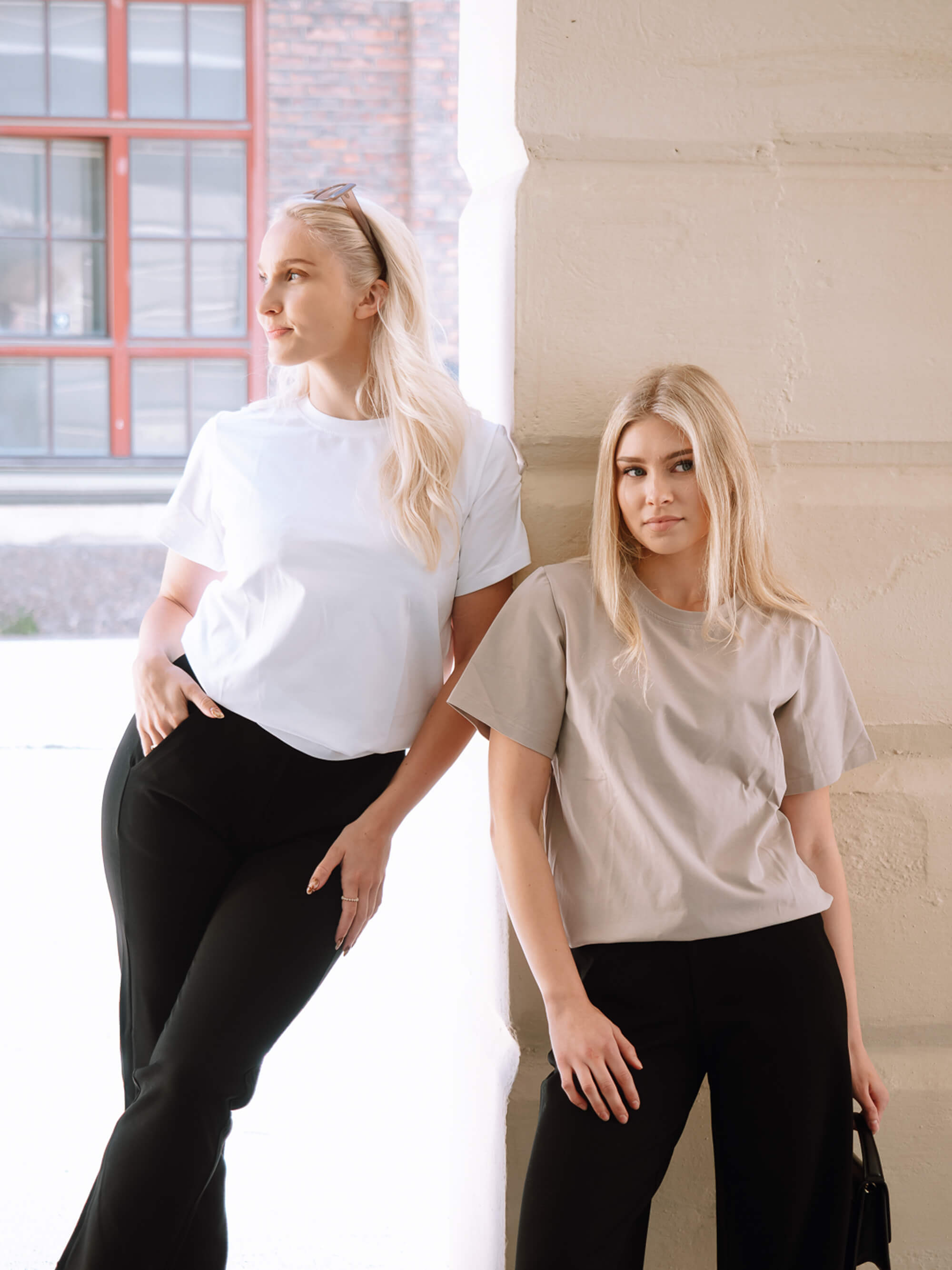 nakoa-comfy-pants-black-emilia-t-shirts_1.jpg
