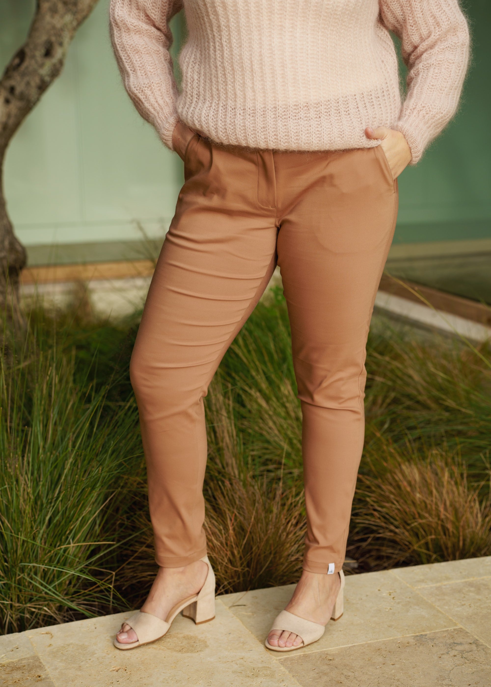 nakoa-isadora-trousers-cappuccino.jpg