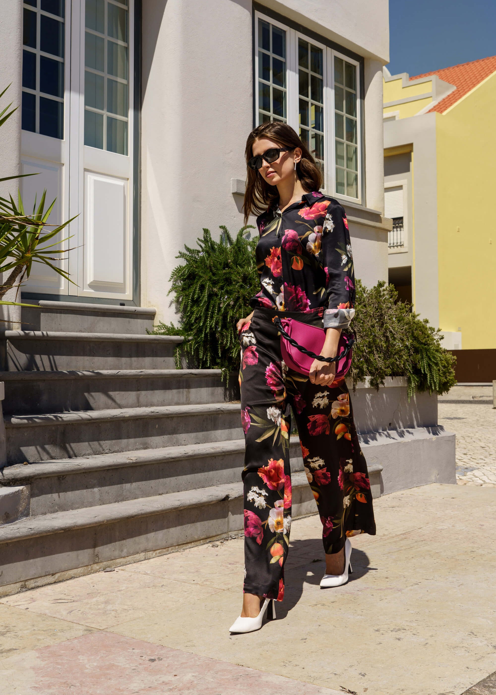 nakoa-leah-pants-chloe-shirt-sangria-garden_5.jpg