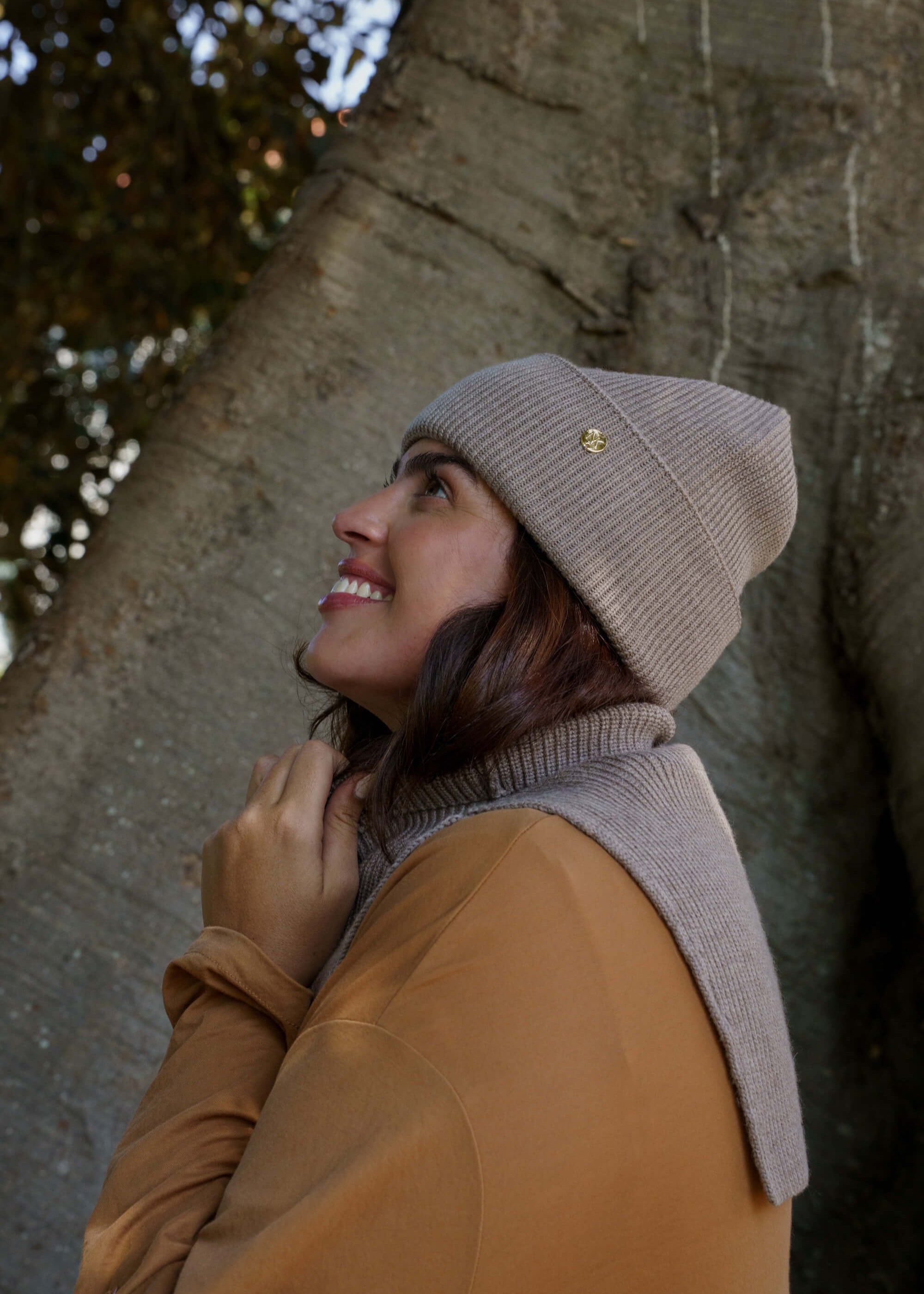 nakoa-merino-beanie-light-taupe-neck-warmer-kauluri_4.jpg