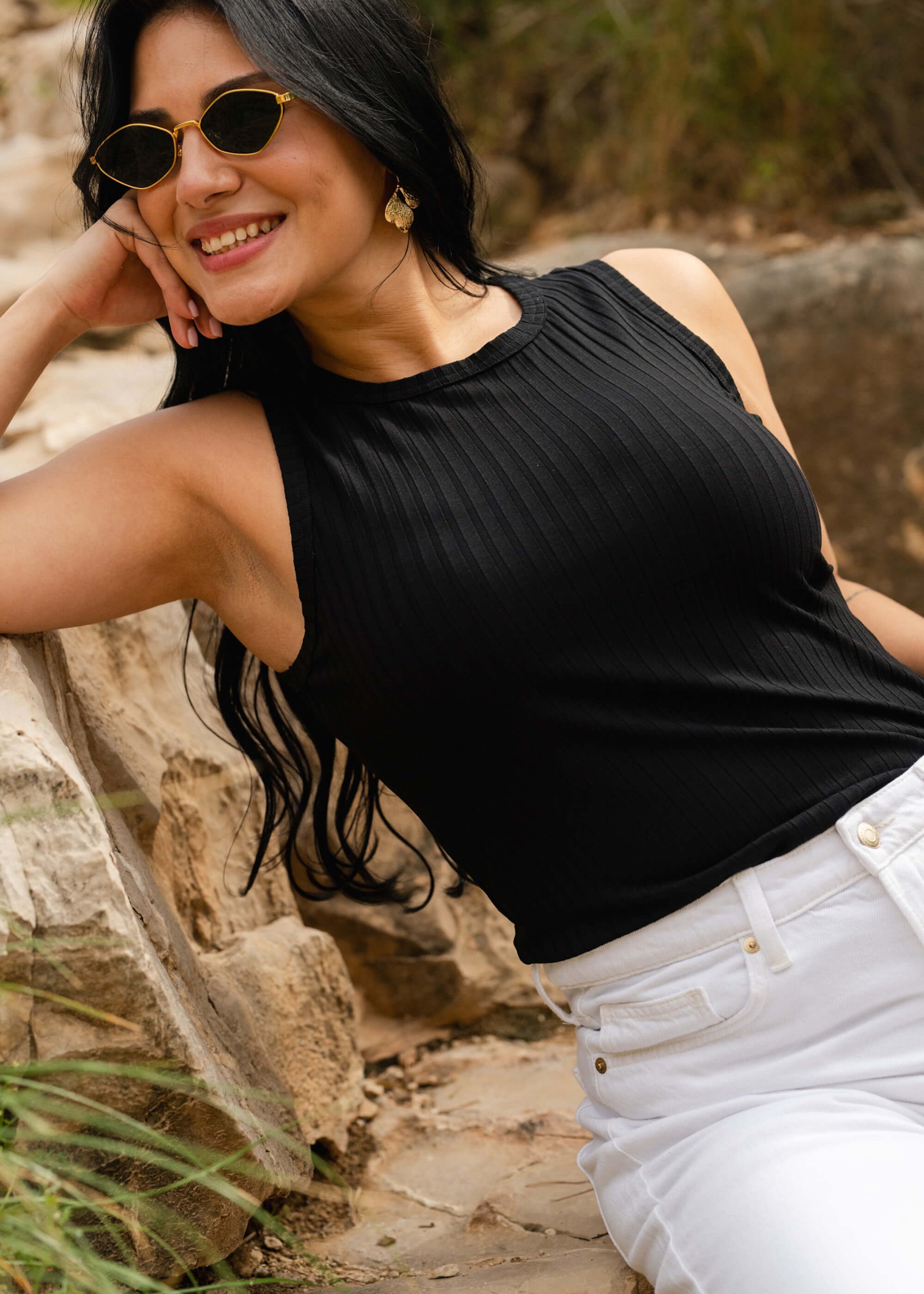 nakoa-rib-top-black_3.jpg