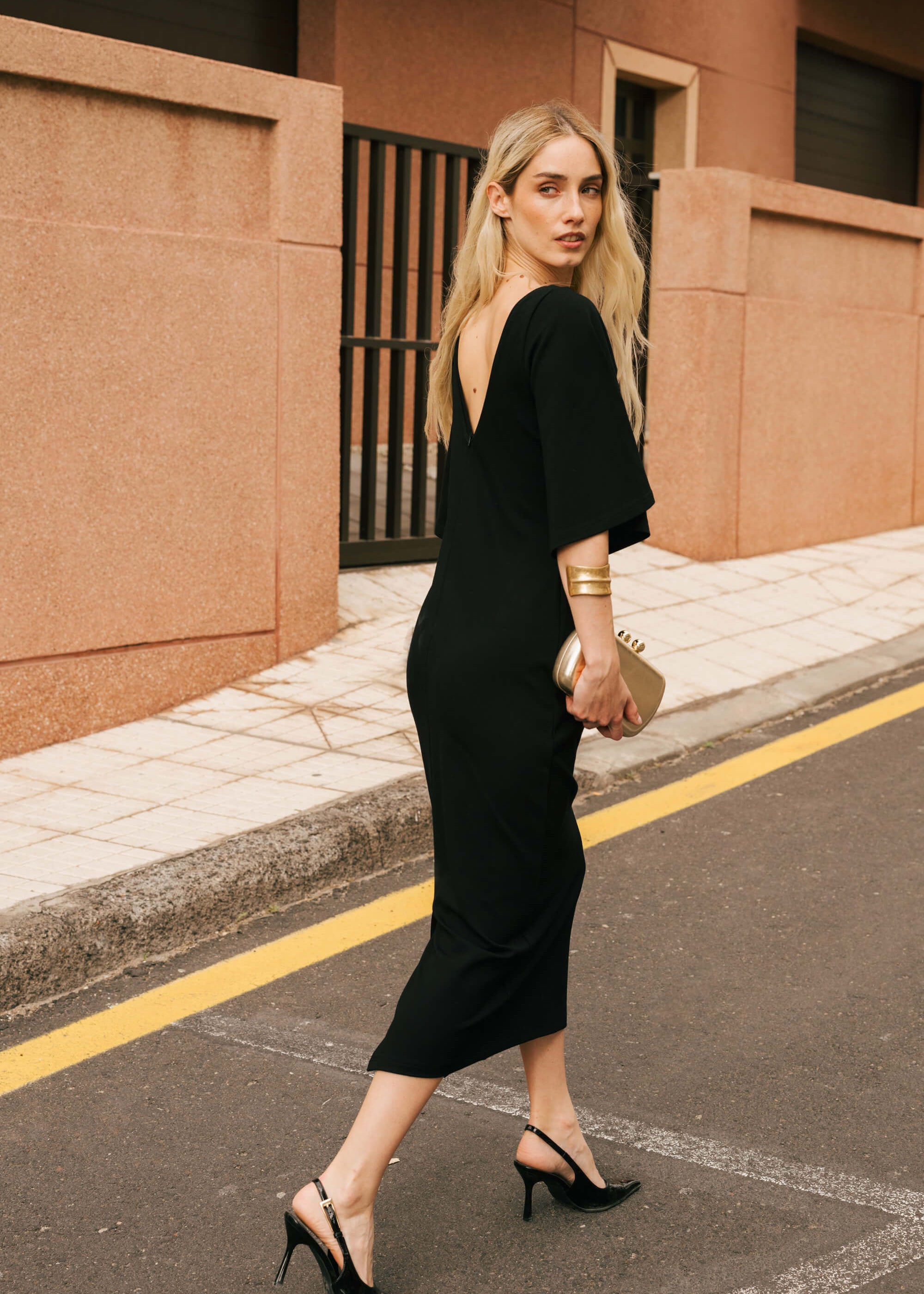 vivienne-dress-black_2.jpg