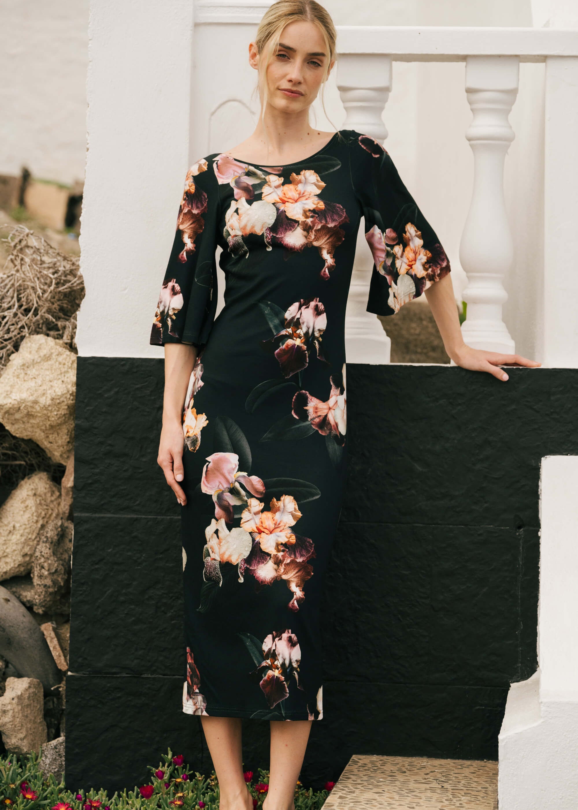 vivienne-dress-luna_3.jpg